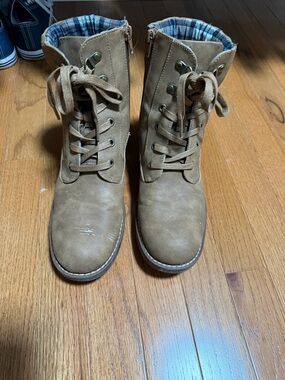 Women's Casual Lace-Up Tan Heeled Boots